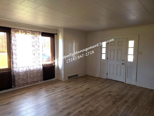 Building Photo - 2454 Darlington Rd