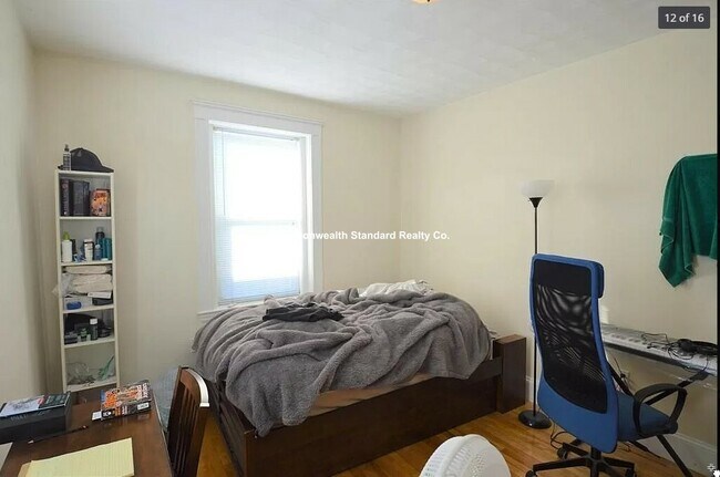 Building Photo - 69 Babcock St