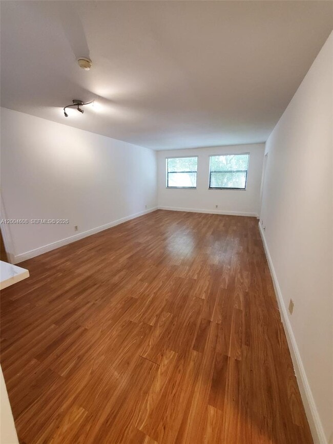 Building Photo - 8100 Geneva Ct