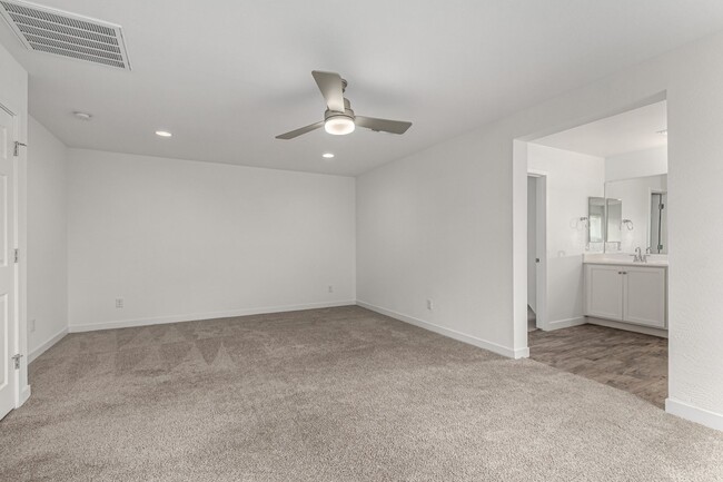 Building Photo - Beautiful home in Eastmark with 3 bedrooms...
