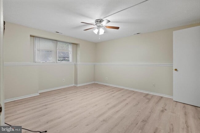 Building Photo - 51 Sweetfern Ct