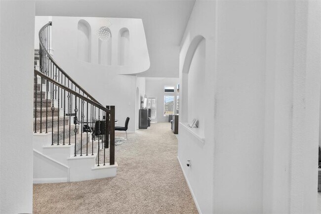 Building Photo - 2405 Bayrose Dr