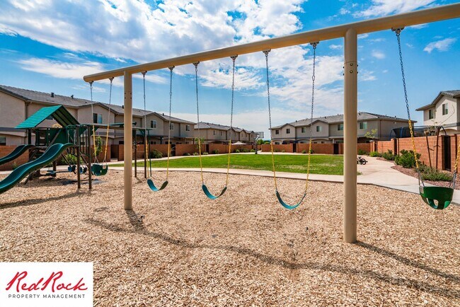 Building Photo - Beautiful townhome in desirable neighborho...