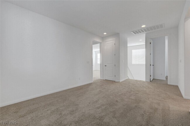 Building Photo - 9885 Angel Valley Dr