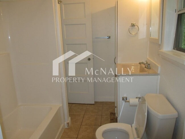 Building Photo - 3918 Rosedale St NW