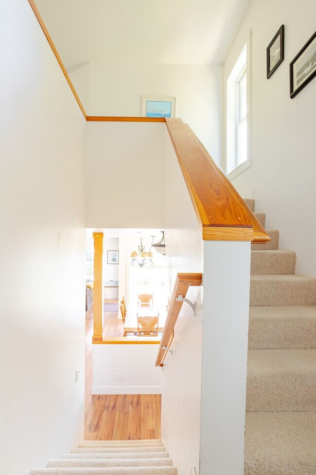 Building Photo - 22164 Umland Cir