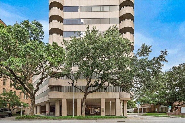 Building Photo - 5000 Montrose Blvd