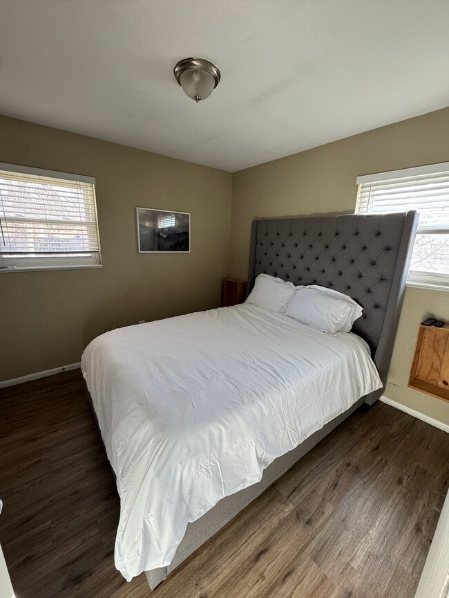 Building Photo - 7370 Utica St