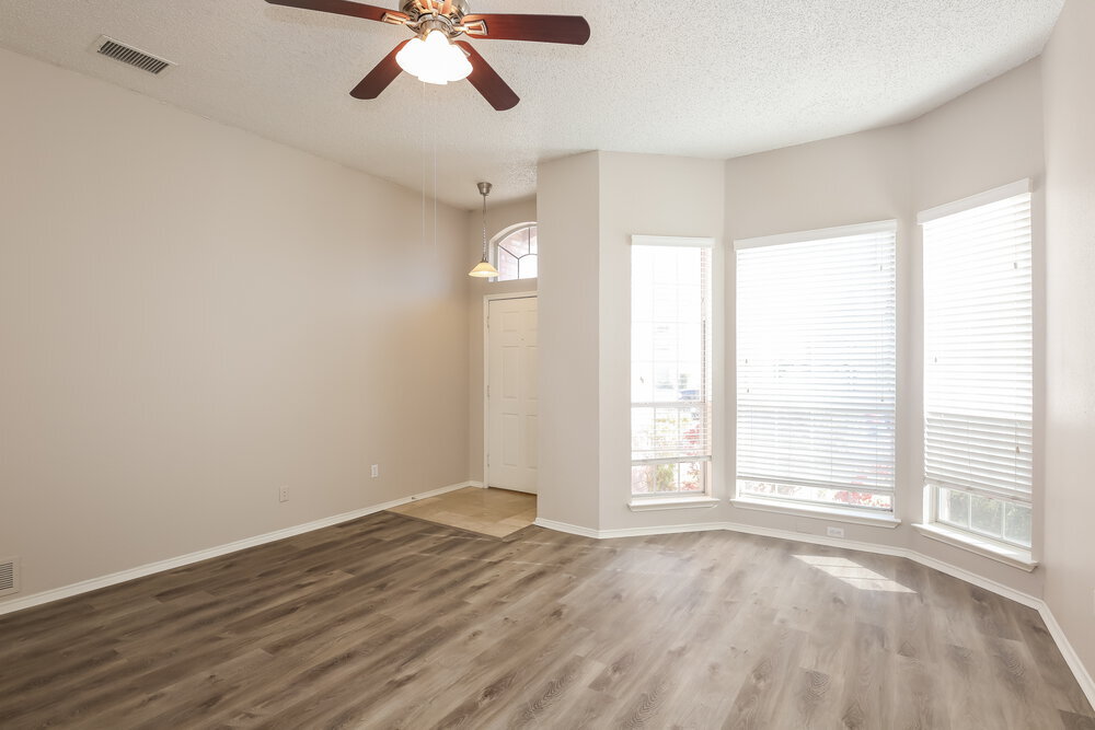 Building Photo - 1511 Springwood Dr