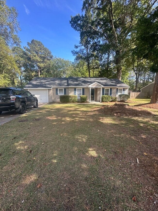 Building Photo - 3 Bed / 2 Bath Home – $1,675/mo | 1,188 Sq...