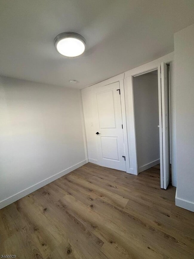 Building Photo - 83 Arch St