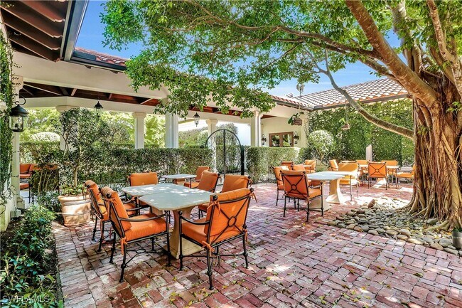 Building Photo - 10160 Bellavista Cir