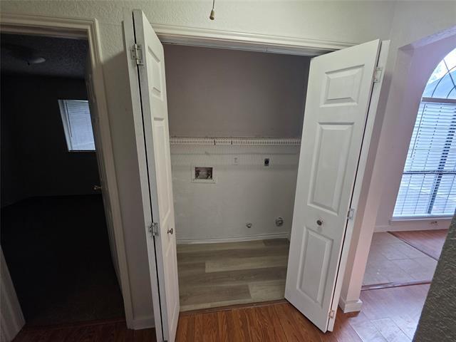 Building Photo - 4755 Hollow Tree Dr