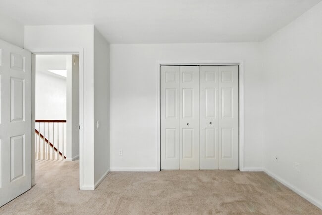 Building Photo - 3077 Silver Maple Dr