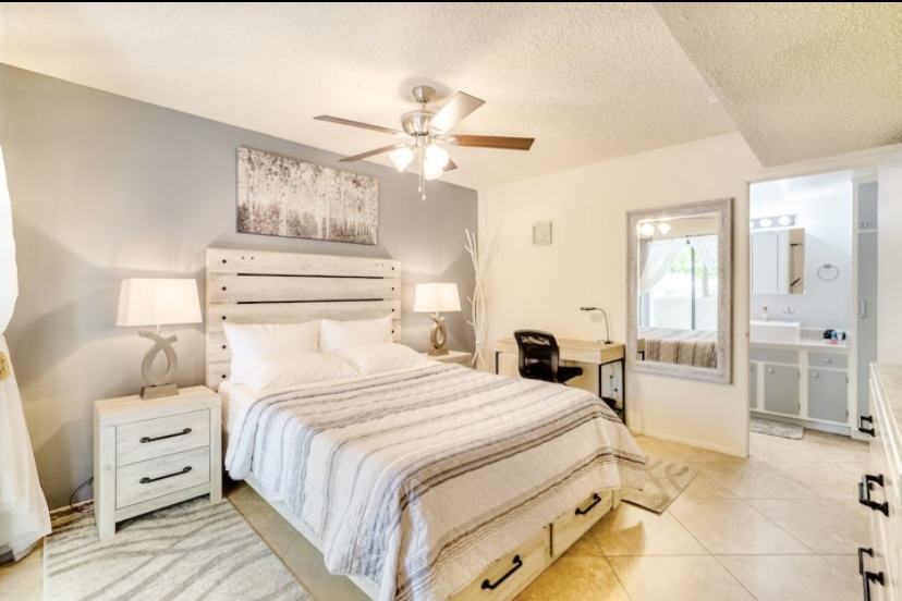 Building Photo - 351 N Hermosa Dr