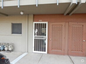 Building Photo - 6125 E Indian School Rd