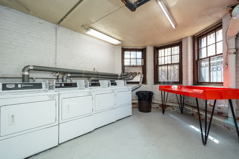 Building Photo - 7 Newport Rd