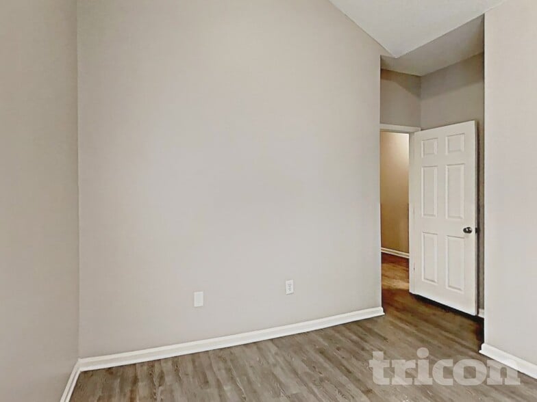 Building Photo - 871 Anchor Way NE