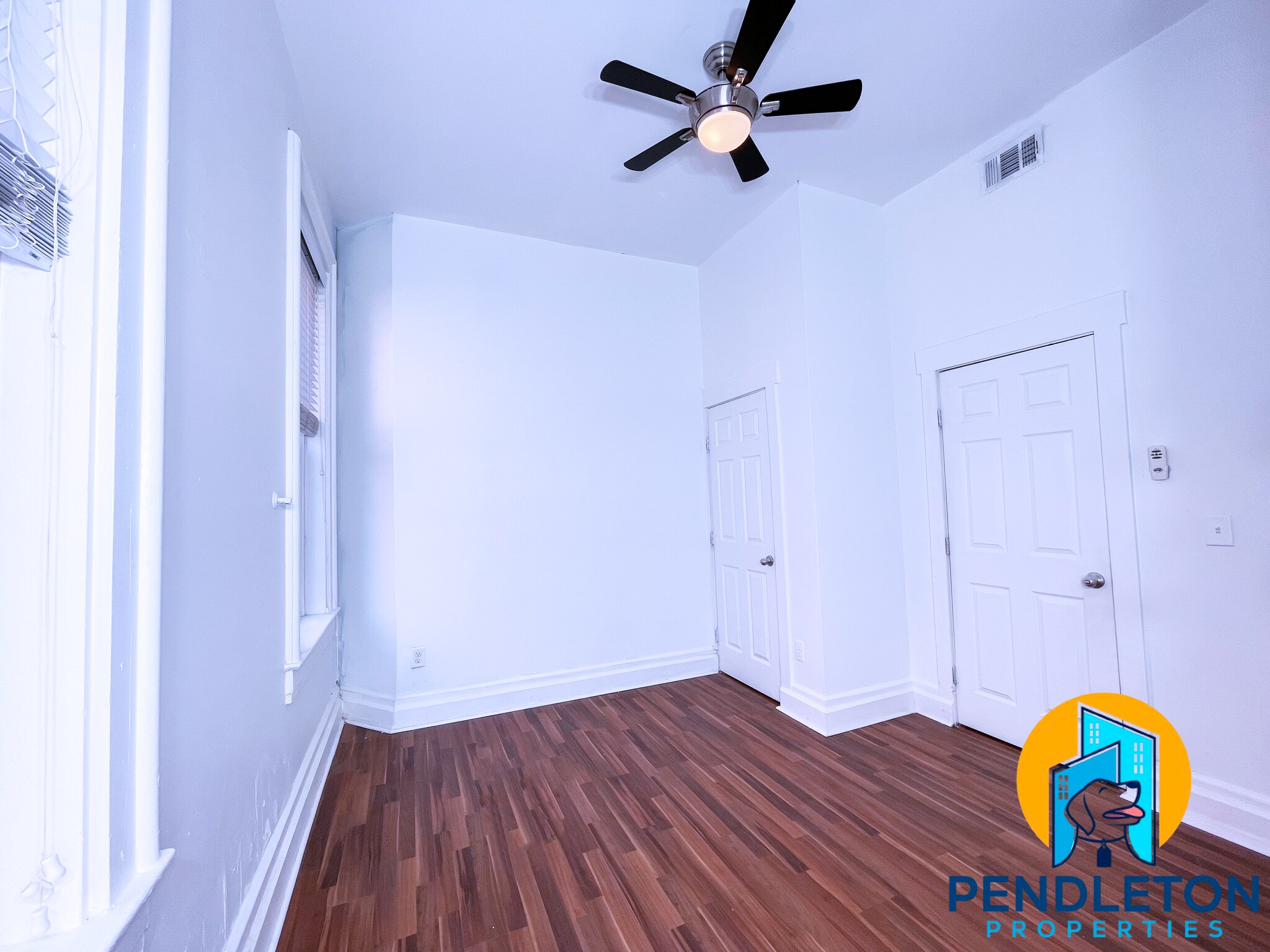 Building Photo - 521 E 13th St