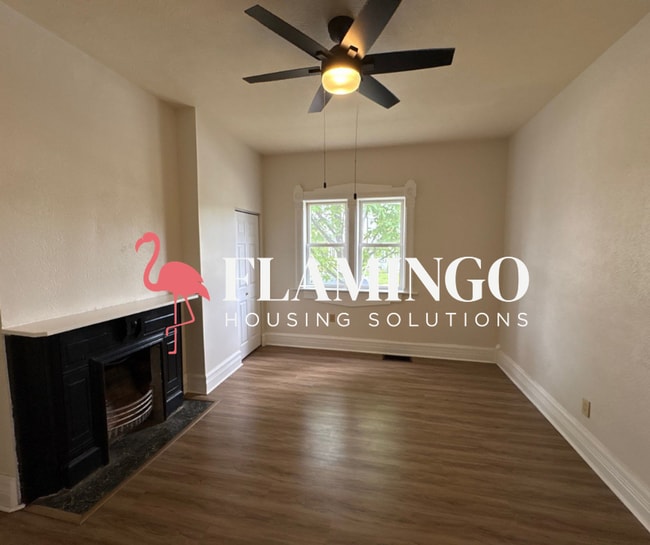 Building Photo - Large 3-Bedroom, 3-Bath Home with Plenty of Space!
