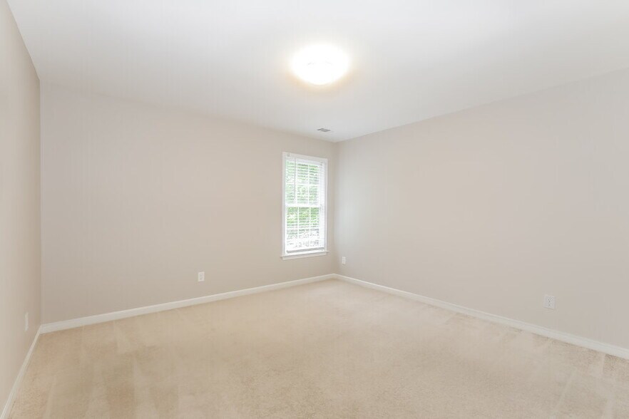 Building Photo - 715 Kimball Parc Ct