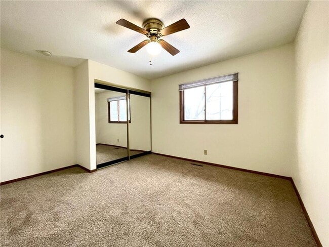 Building Photo - 6166 Upper 51st St N