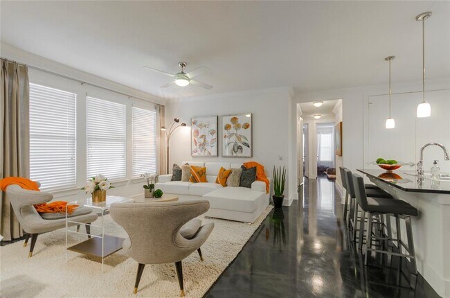 Building Photo - 3300 Towers Blvd