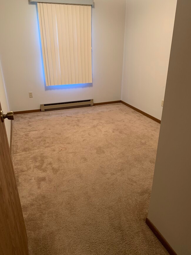 Bedroom #2 - 605 Clay St