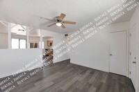 Building Photo - 1391 W Tulip Pl