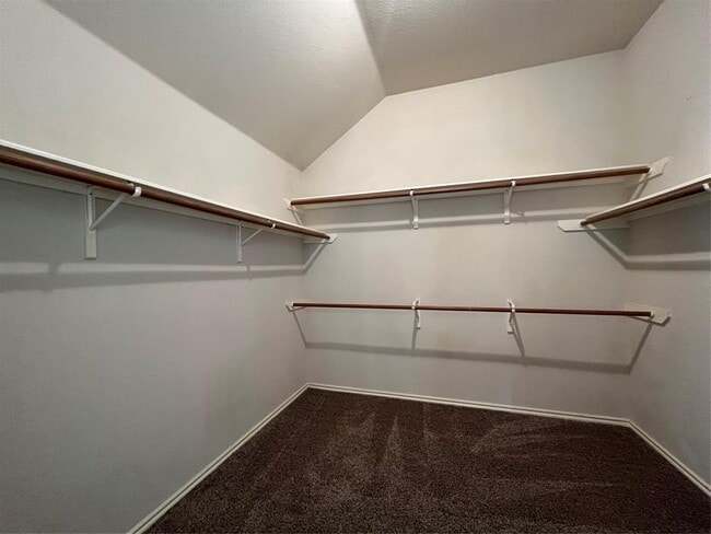 Building Photo - 15053 Babbling Brook Dr