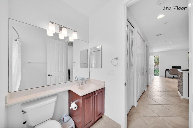 Building Photo - 1381 Piazza Delle Pallottole