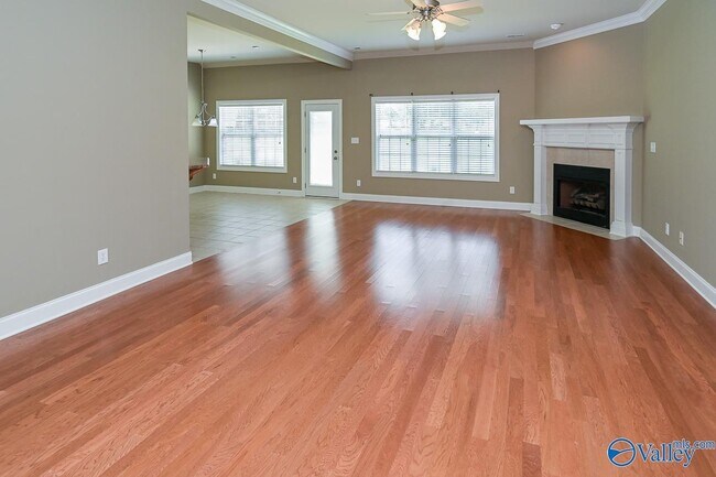 Building Photo - 8821 Belle Mor Dr NW