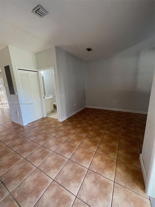 Building Photo - 6902 NW 174th Terrace