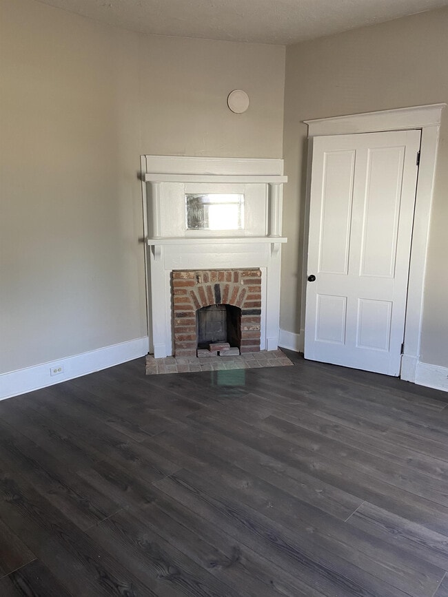 Building Photo - 735 Beechwood Ave