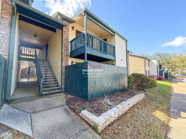 Building Photo - 2299 Scenic Hwy