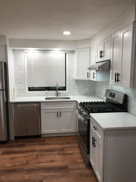 Building Photo - 23 Thurston Rd