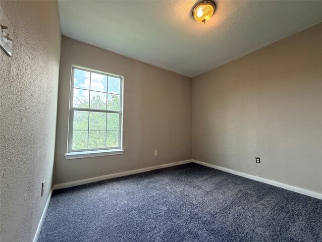 Building Photo - 5408 Groveton St