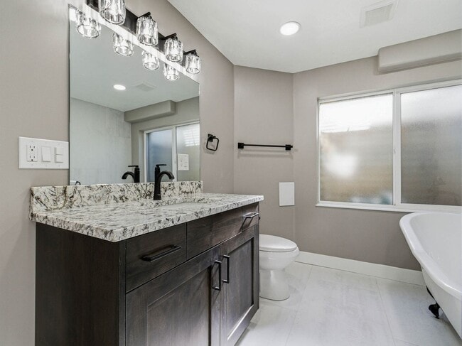 Building Photo - RES_O VAN DER WATT_14512