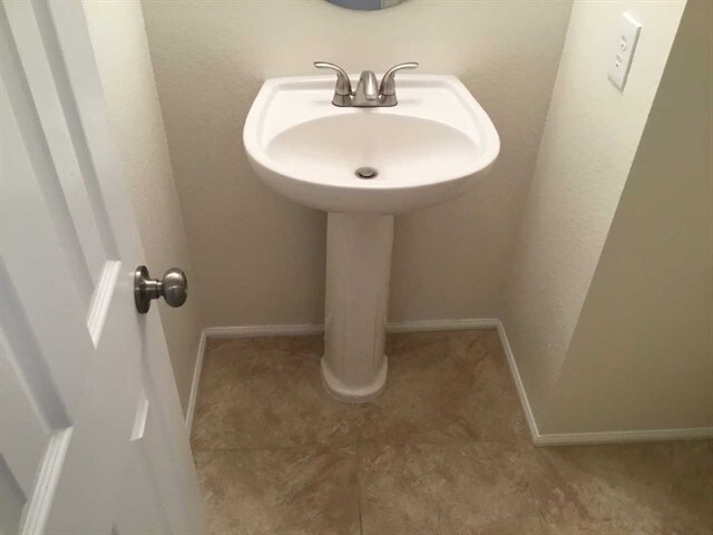 Building Photo - 19823 E Vassar Ave