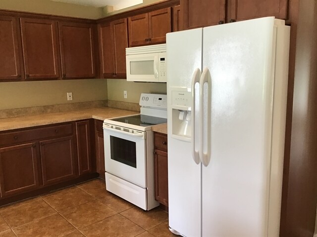 Building Photo - 6673 Bouganvillea Crescent Dr