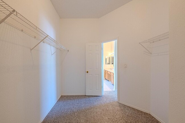 Building Photo - 7725 Pinewood Dr NW