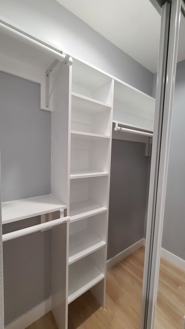 Building Photo - 84(142-144 1/2)