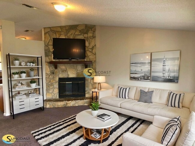 Building Photo - 2409 Justin Rd E