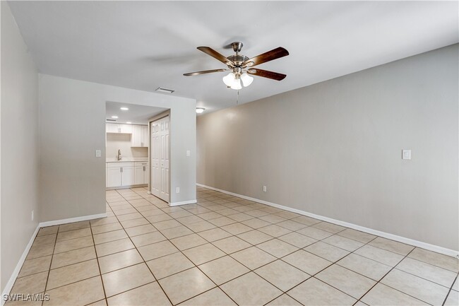 Building Photo - 5453 16th Pl SW