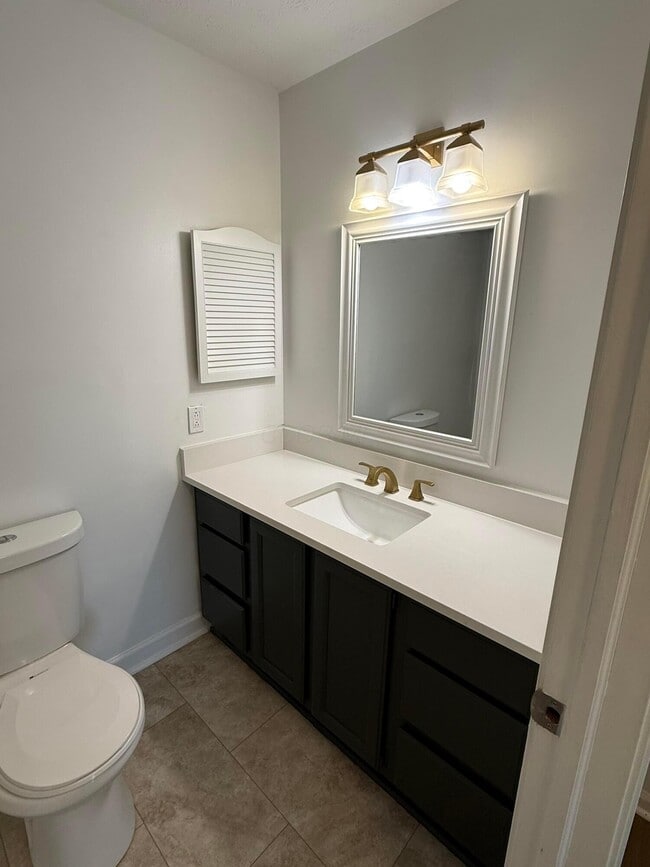 Building Photo - 1440 Slade Ave