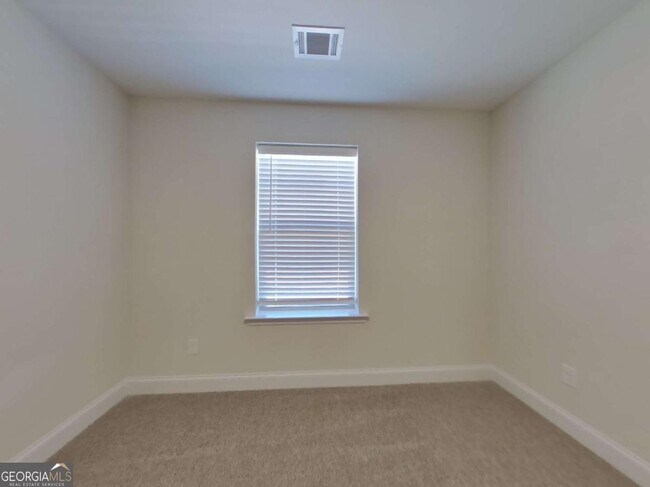 Building Photo - 635 Cantrell Dr