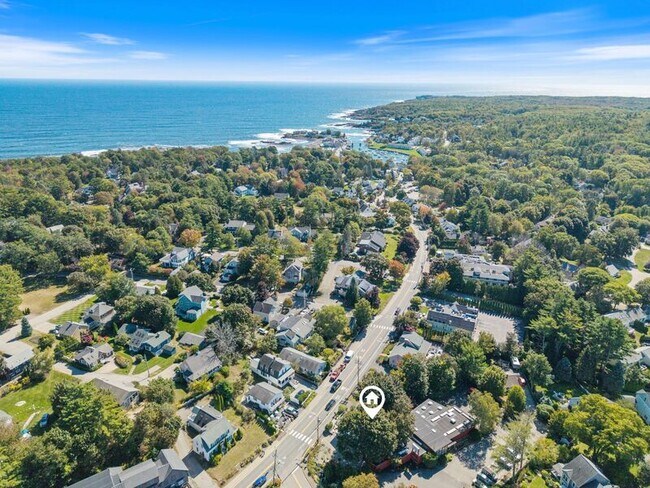 Building Photo - 240 Shore Rd