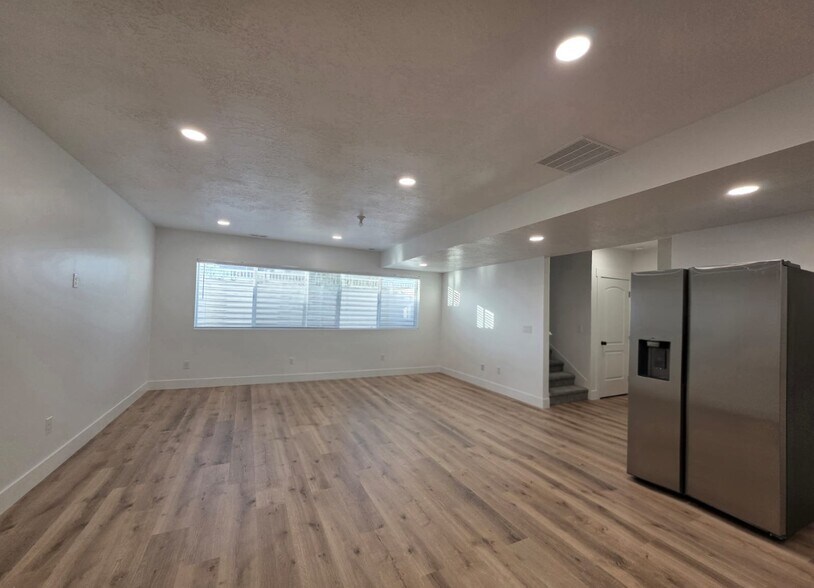 Building Photo - 13554 S Watts Ln