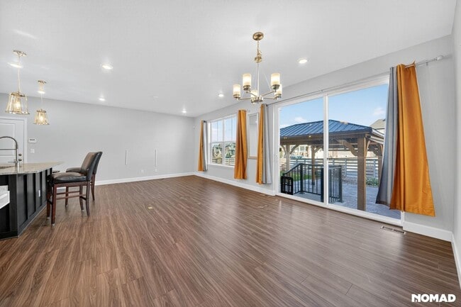 Building Photo - 9822 Rosalee Peak St