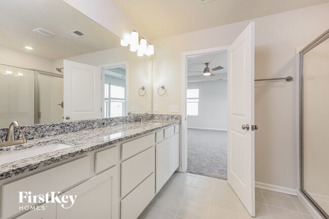 Building Photo - 608 Okame Ct